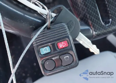 2006 Ford Mustang V6 z USA, uszkodzony, nr VIN 1ZVFT80N765177424